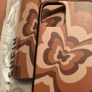 iPhone case. Brown butterflies. Sizes in 11 pro, 12/12pro and 11